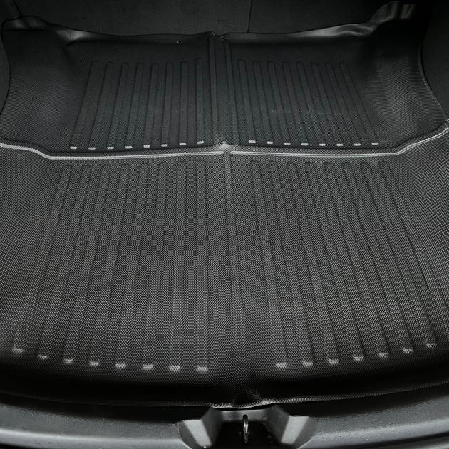 Model 3 – Bagasjeromsmatte 2019-2023 – montert